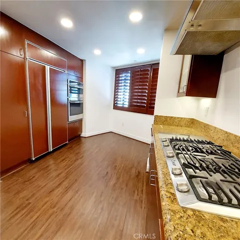 11847 Gorham Avenue 201, Brentwood, California 90049