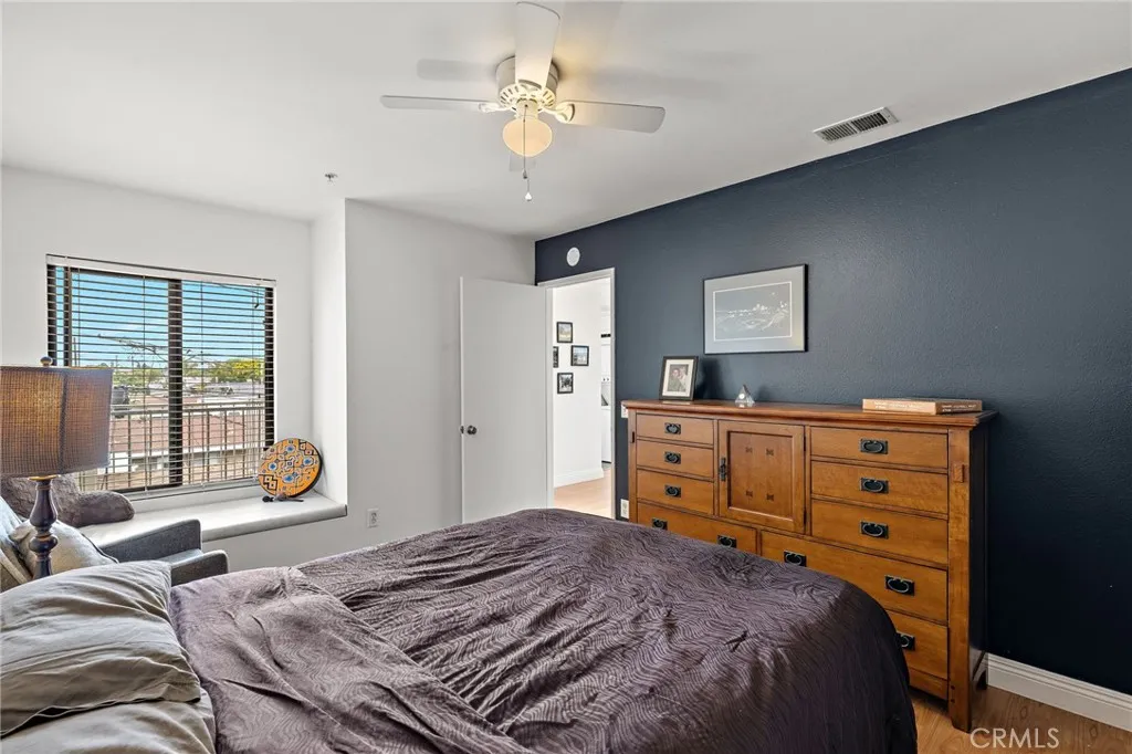 17641 Sergio Circle 203, Huntington Beach, California 92647 home-pic-20