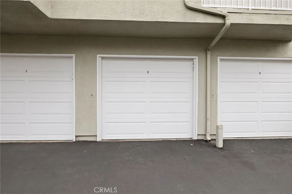 17641 Sergio Circle 203, Huntington Beach, California 92647 home-pic-22
