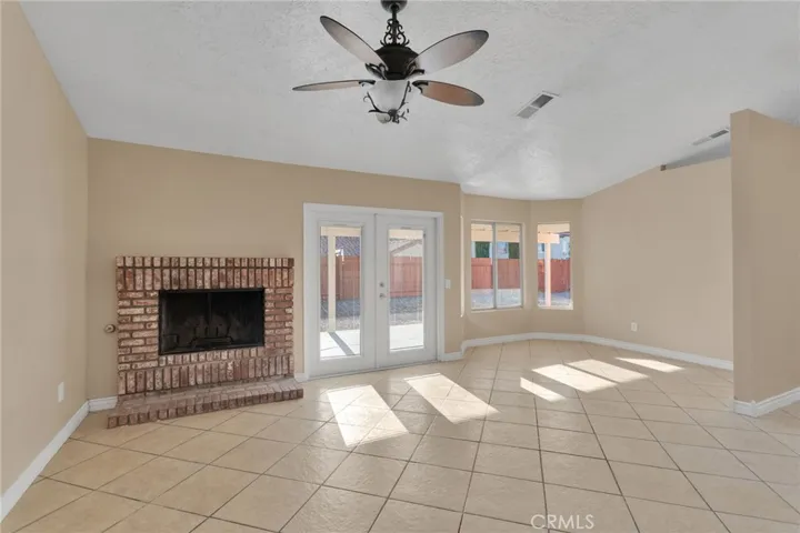 12400 Stillwater Drive, Victorville, California 92395