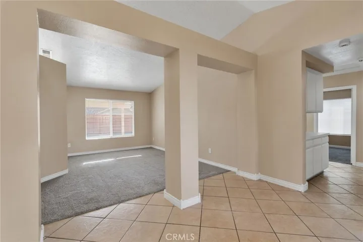 12400 Stillwater Drive, Victorville, California 92395