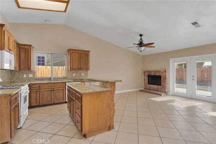 12400 Stillwater Drive, Victorville, California 92395