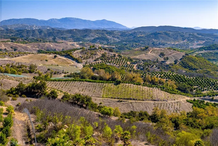 34 Los Gatos Road, Temecula, California 92590