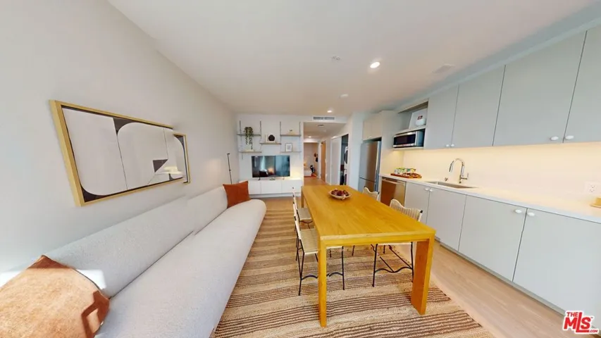 200 Mesnager Street 605, Los Angeles, California 90012