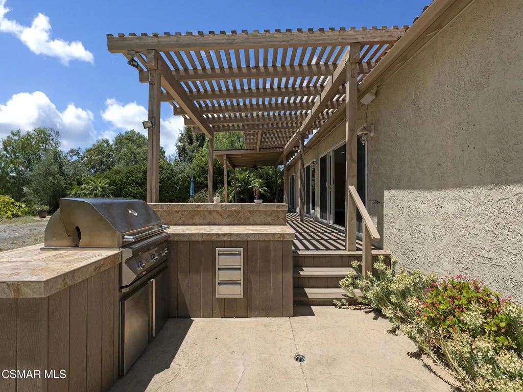 1506 Rambling Road, Simi Valley, California 93065 home-pic-41