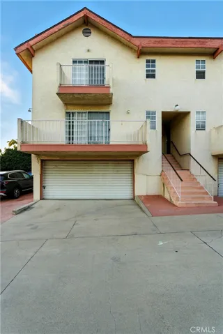 10433 Plainview Avenue 4, Tujunga, California 91042