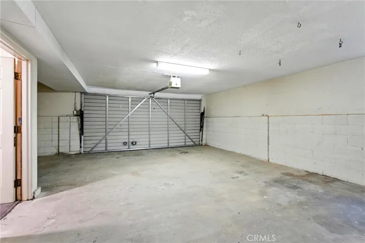 10433 Plainview Avenue 4, Tujunga, California 91042