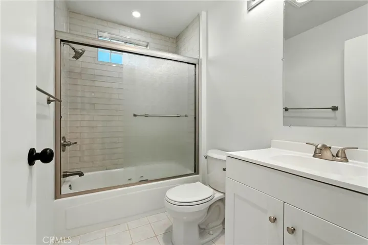 10433 Plainview Avenue 4, Tujunga, California 91042