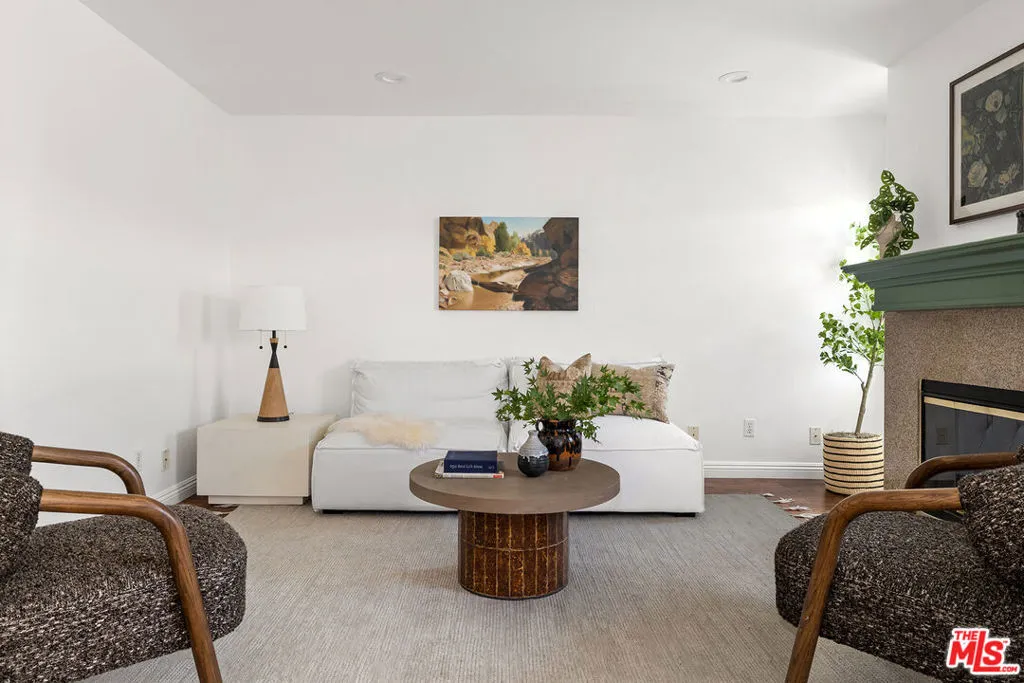 634 Prospect Avenue D, South Pasadena, California 91030 home-pic-12