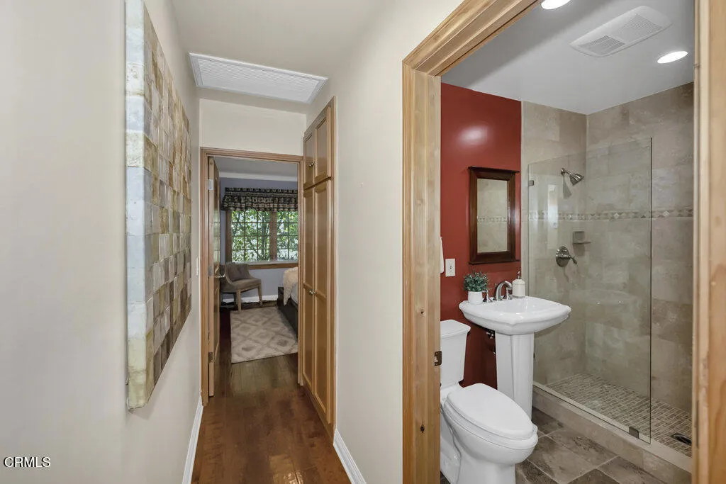 117 Brocadero Place, Pasadena, California 91105 home-pic-16