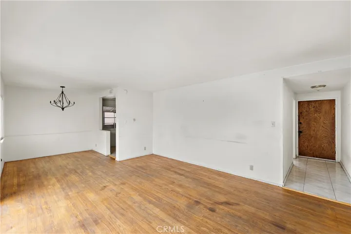 1115 W 125th Street, Los Angeles, California 90044