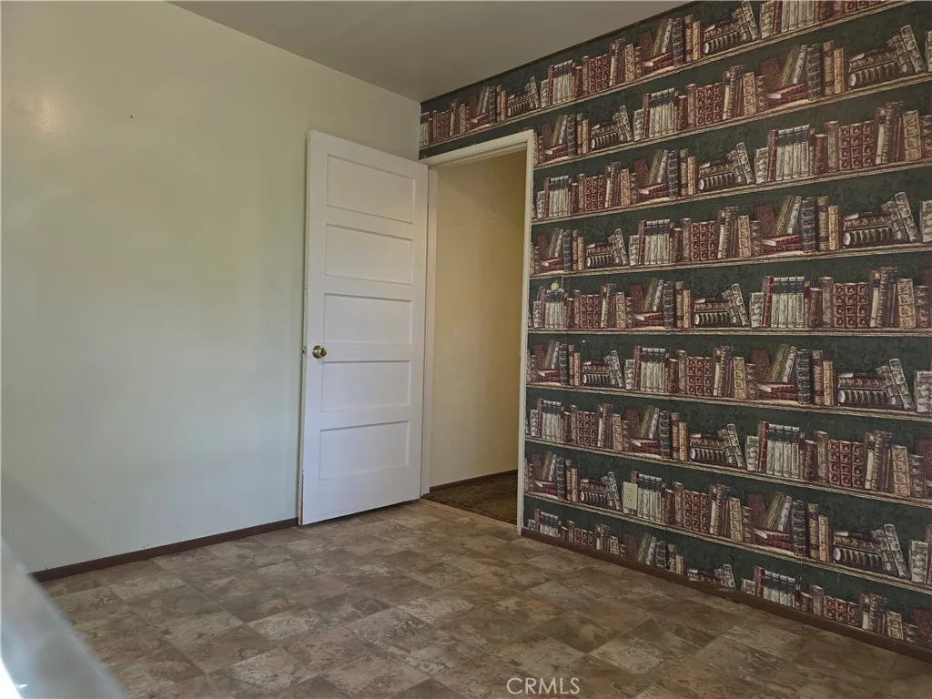 33007 Spruce Drive, Green Valley Lake, California 92341 home-pic-31