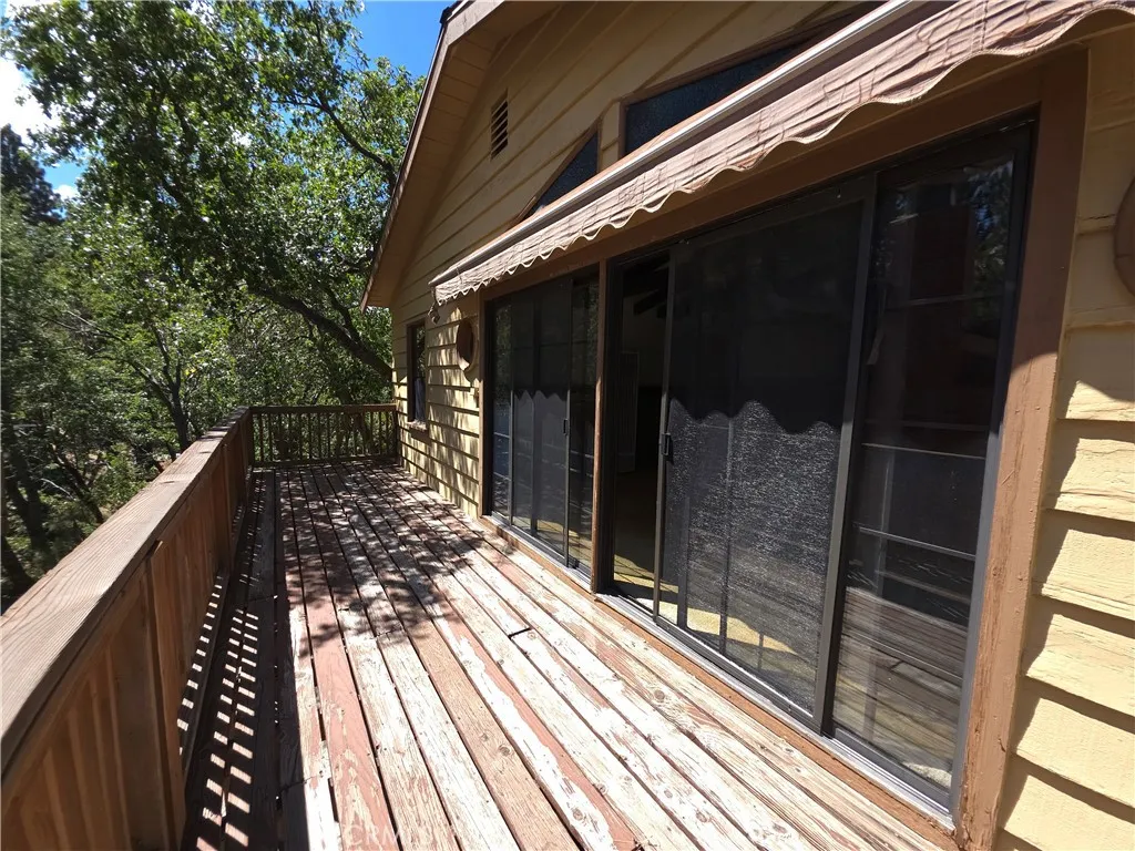 33007 Spruce Drive, Green Valley Lake, California 92341 home-pic-38