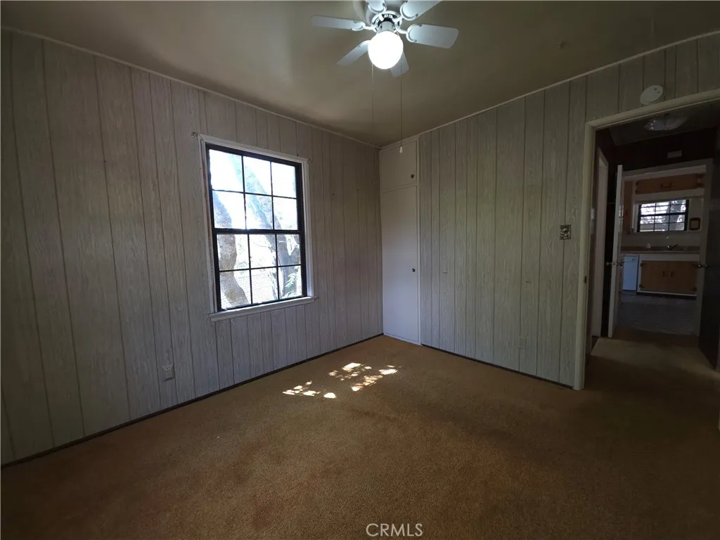 33007 Spruce Drive, Green Valley Lake, California 92341 home-pic-19