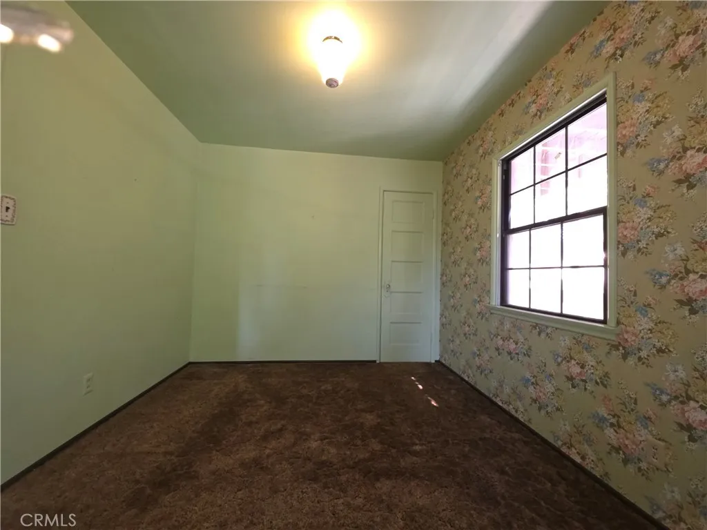 33007 Spruce Drive, Green Valley Lake, California 92341 home-pic-23