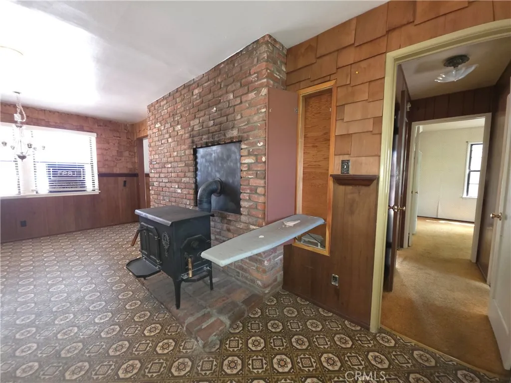 33007 Spruce Drive, Green Valley Lake, California 92341 home-pic-16