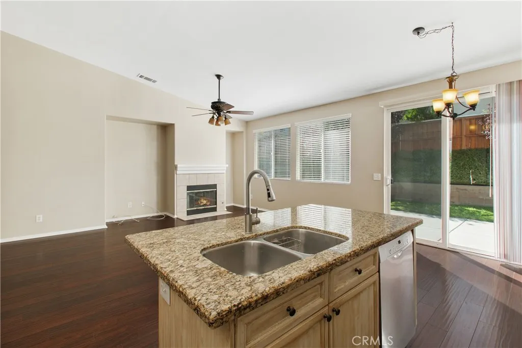 40918 Bouvier Court, Murrieta, California 92562 home-pic-16