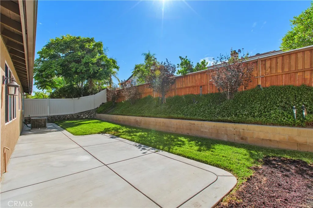 40918 Bouvier Court, Murrieta, California 92562 home-pic-22