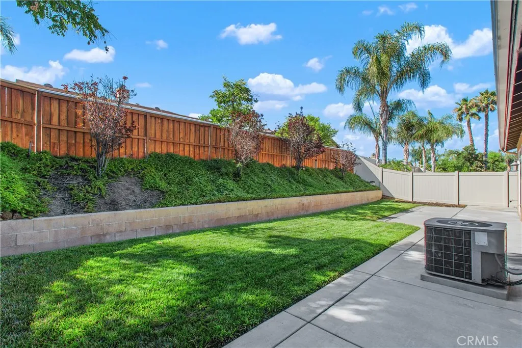 40918 Bouvier Court, Murrieta, California 92562 home-pic-24