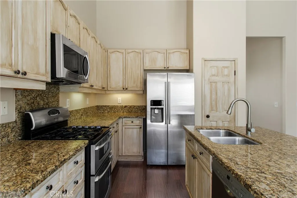 40918 Bouvier Court, Murrieta, California 92562 home-pic-6