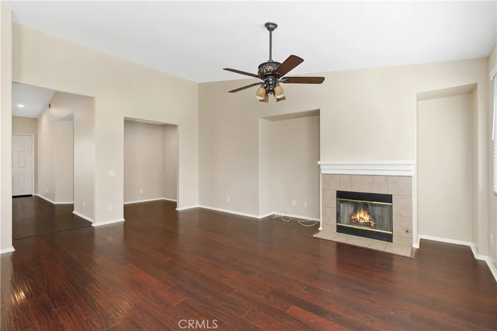 40918 Bouvier Court, Murrieta, California 92562 home-pic-4
