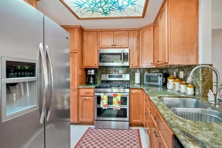 904 Robinwood Drive, Oceanside, California 92056