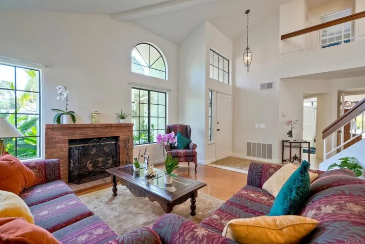 904 Robinwood Drive, Oceanside, California 92056