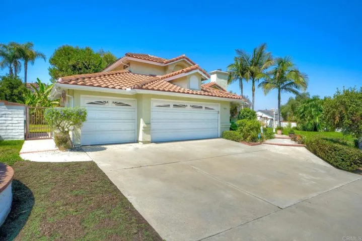 904 Robinwood Drive, Oceanside, California 92056