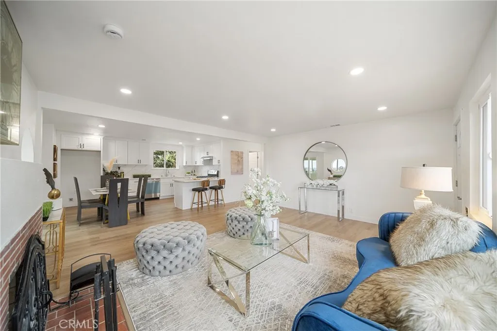 5057 Inaglen Way, Los Angeles, California 90043 home-pic-3