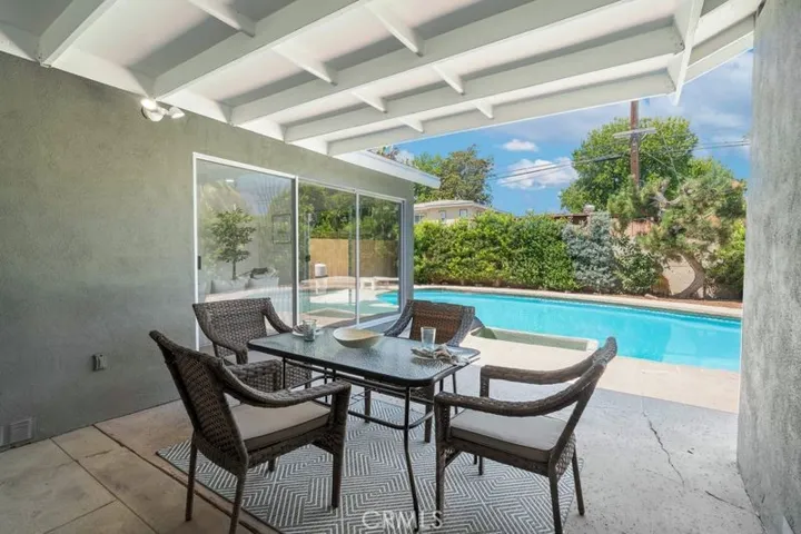 6917 Mammoth Avenue, Van Nuys, California 91405