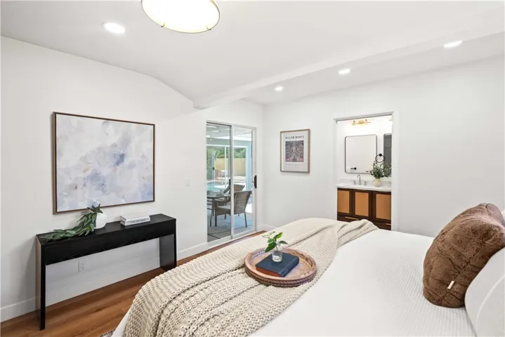6917 Mammoth Avenue, Van Nuys, California 91405