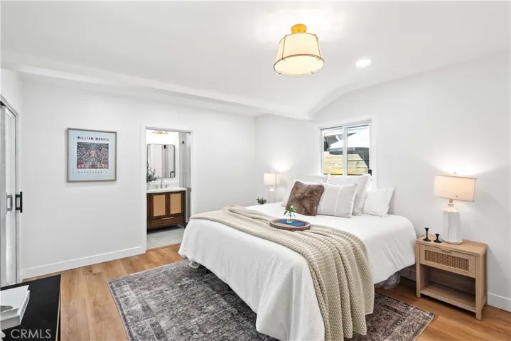 6917 Mammoth Avenue, Van Nuys, California 91405