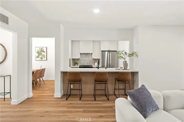 6917 Mammoth Avenue, Van Nuys, California 91405