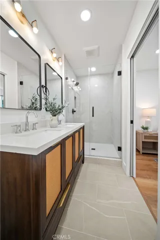 6917 Mammoth Avenue, Van Nuys, California 91405