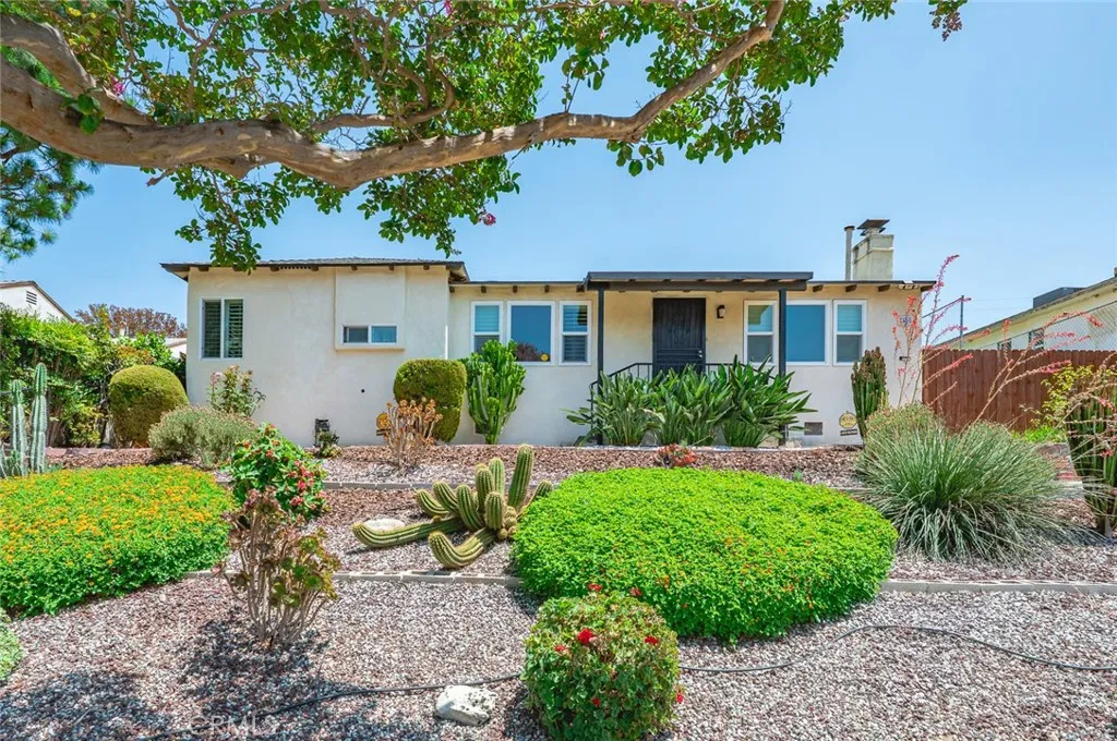 2400 Avondale Drive, Alhambra, California 91803, 2 Bedrooms Bedrooms, ,2 BathroomsBathrooms,Residential,For Sale,Avondale,WS25171275