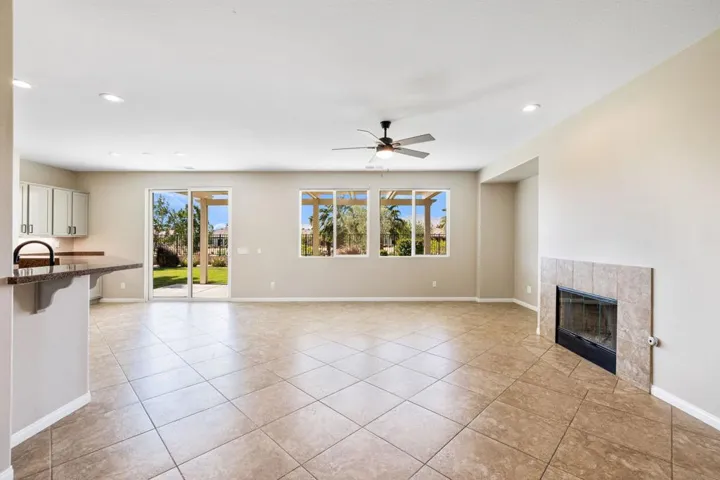 39-web-or-mls-8M4A8739