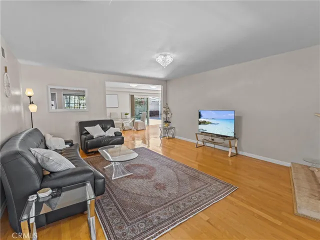 9682 Talbert Avenue, Fountain Valley, California 92708