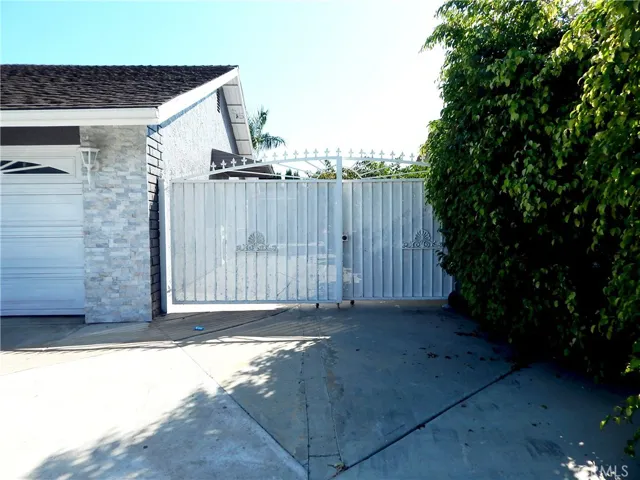 9682 Talbert Avenue, Fountain Valley, California 92708