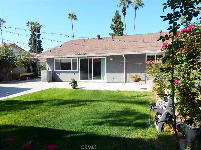 9682 Talbert Avenue, Fountain Valley, California 92708