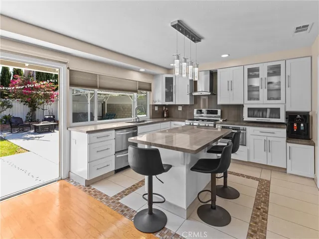 9682 Talbert Avenue, Fountain Valley, California 92708