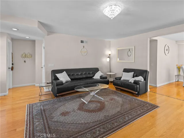 9682 Talbert Avenue, Fountain Valley, California 92708