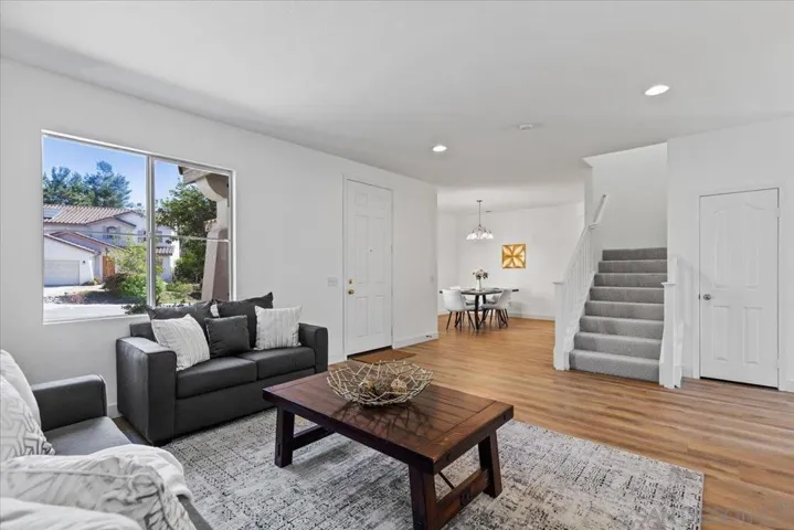 817 Avenida Codorniz, San Marcos, California 92069