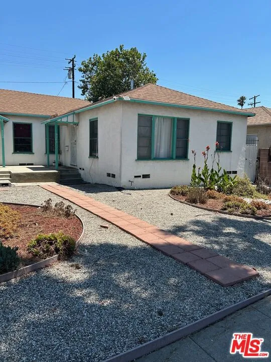 9202 Crenshaw Boulevard, Inglewood, California 90305, 3 Bedrooms Bedrooms, ,1 BathroomBathrooms,Residential Lease,For Rent,Crenshaw,25571993