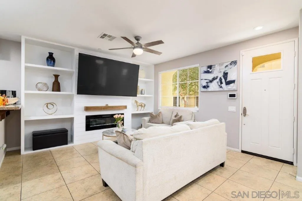 1622 Puffin Pl 3, Chula Vista, California 91913 home-pic-8