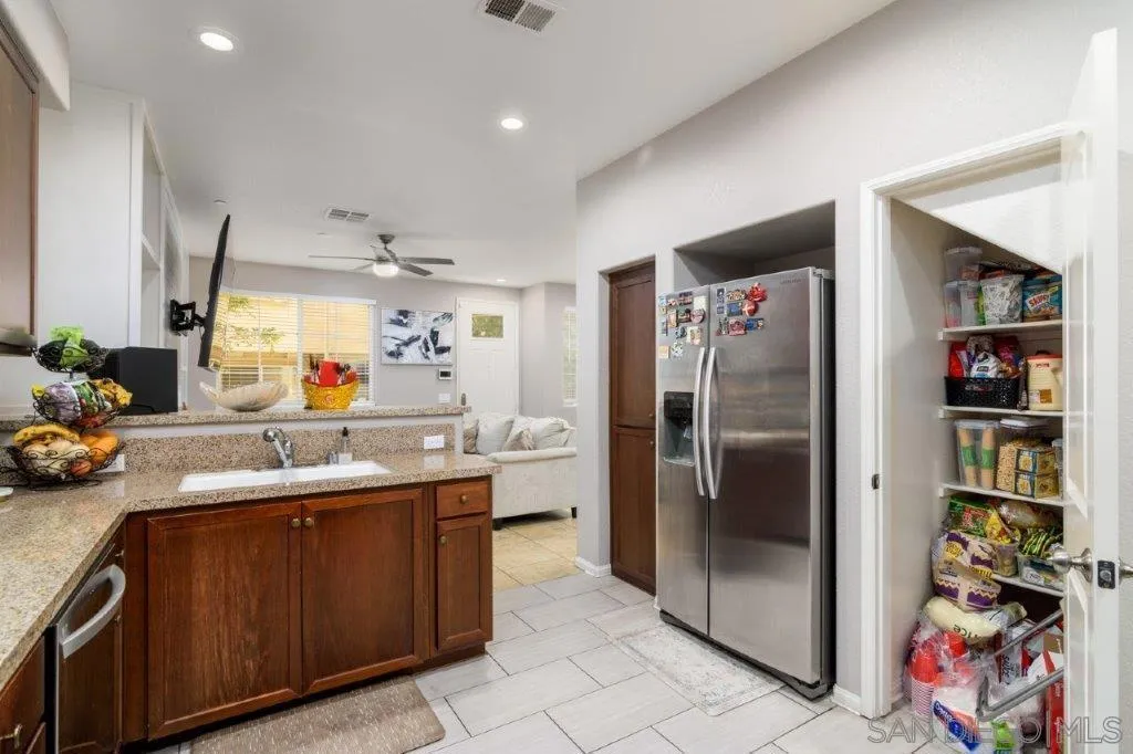 1622 Puffin Pl 3, Chula Vista, California 91913 home-pic-14