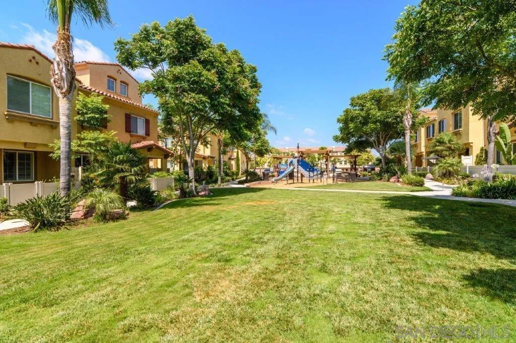 1622 Puffin Pl 3, Chula Vista, California 91913 home-pic-34