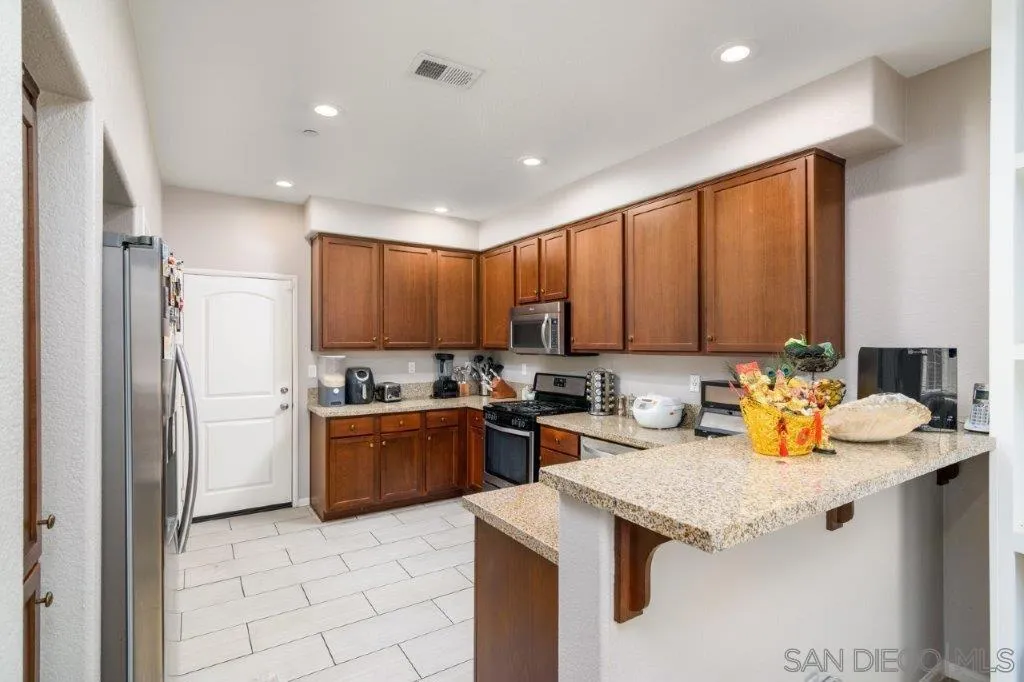 1622 Puffin Pl 3, Chula Vista, California 91913 home-pic-11