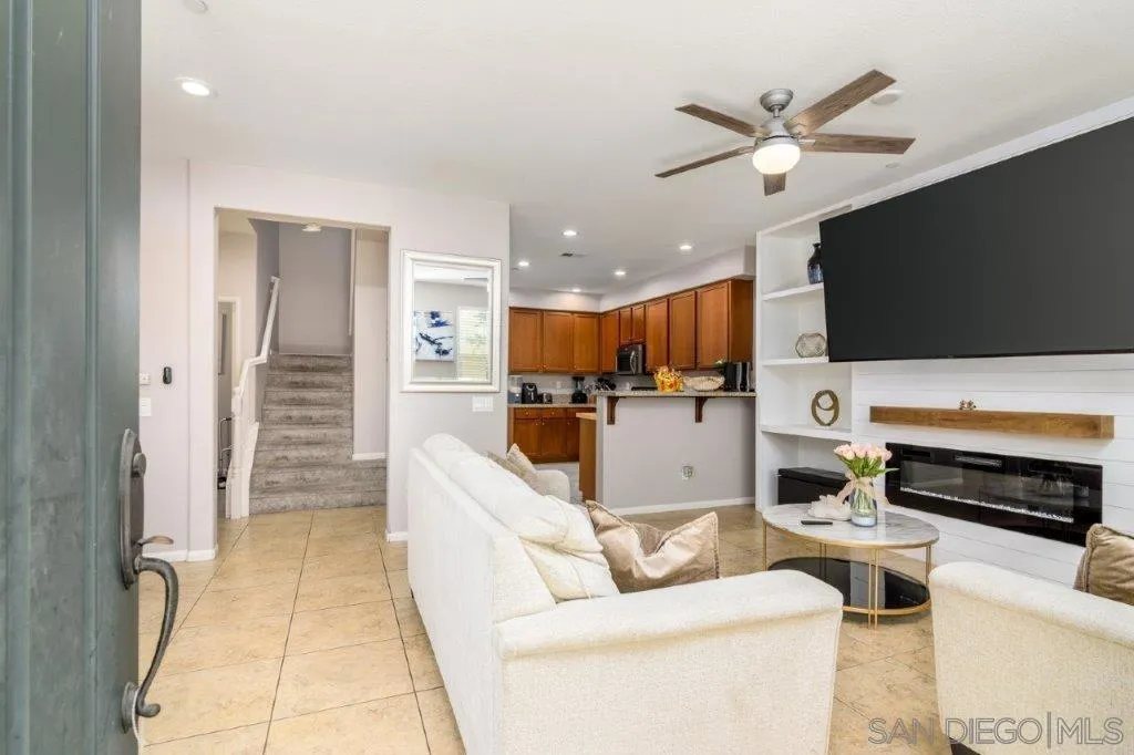 1622 Puffin Pl 3, Chula Vista, California 91913 home-pic-6