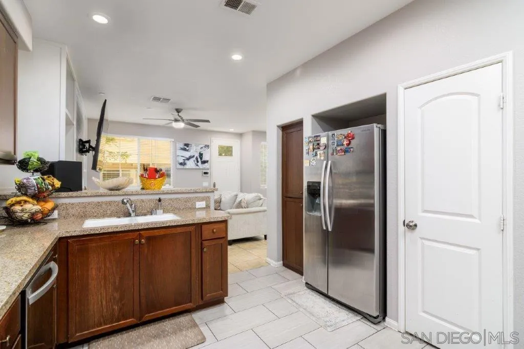 1622 Puffin Pl 3, Chula Vista, California 91913 home-pic-13