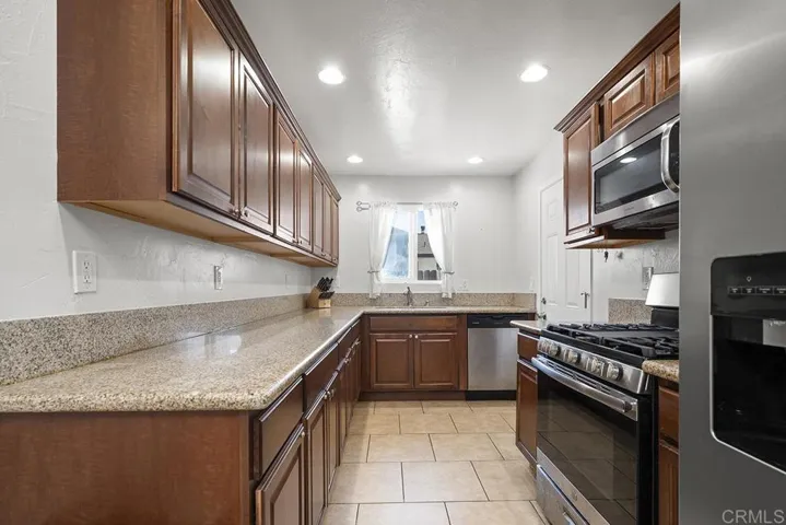 237 Ridgecrest Dr, San Diego, California 92114